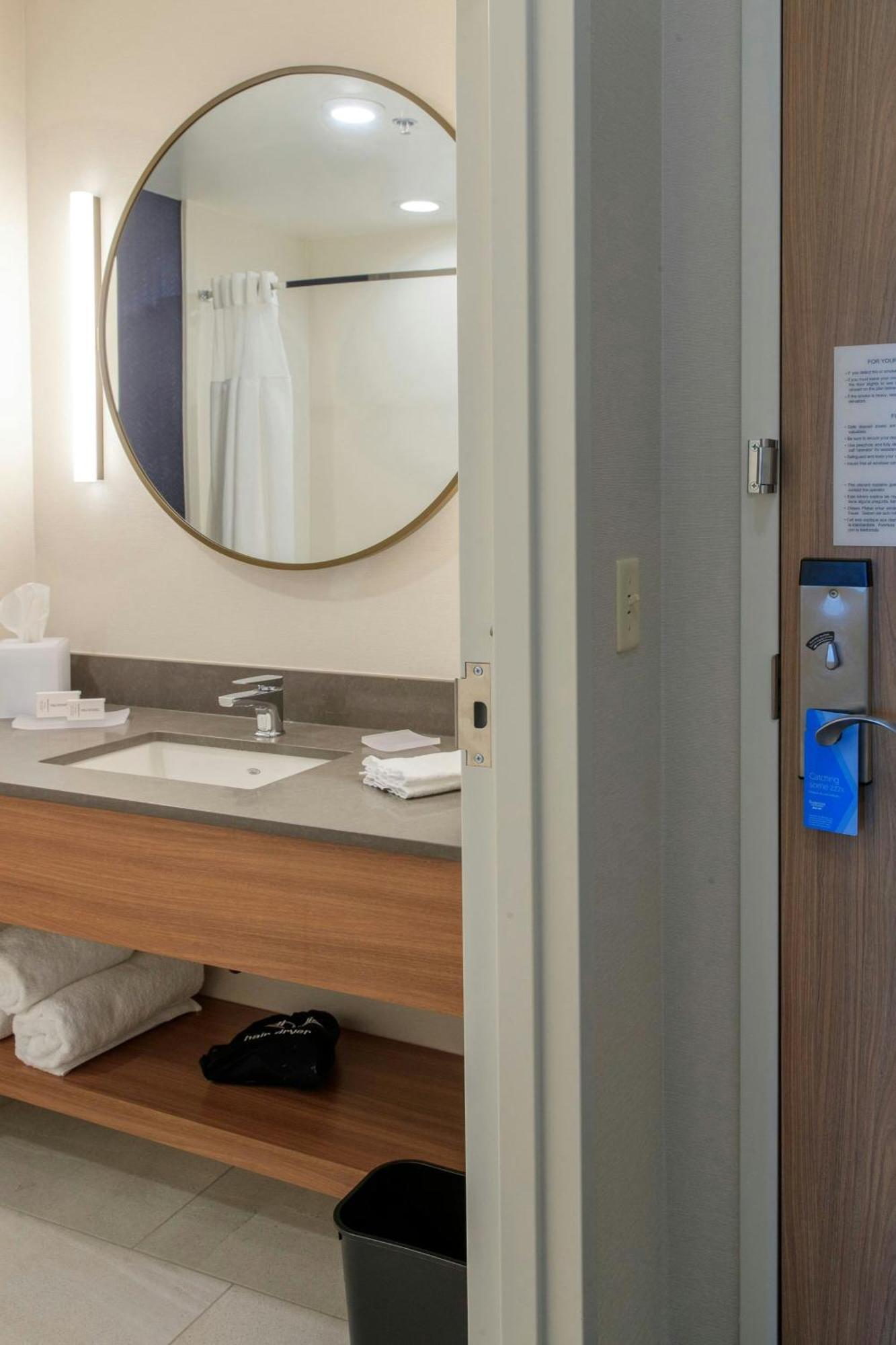 Fairfield Inn & Suites By Marriott Philadelphia Valley Forge/Great Valley Berwyn Buitenkant foto