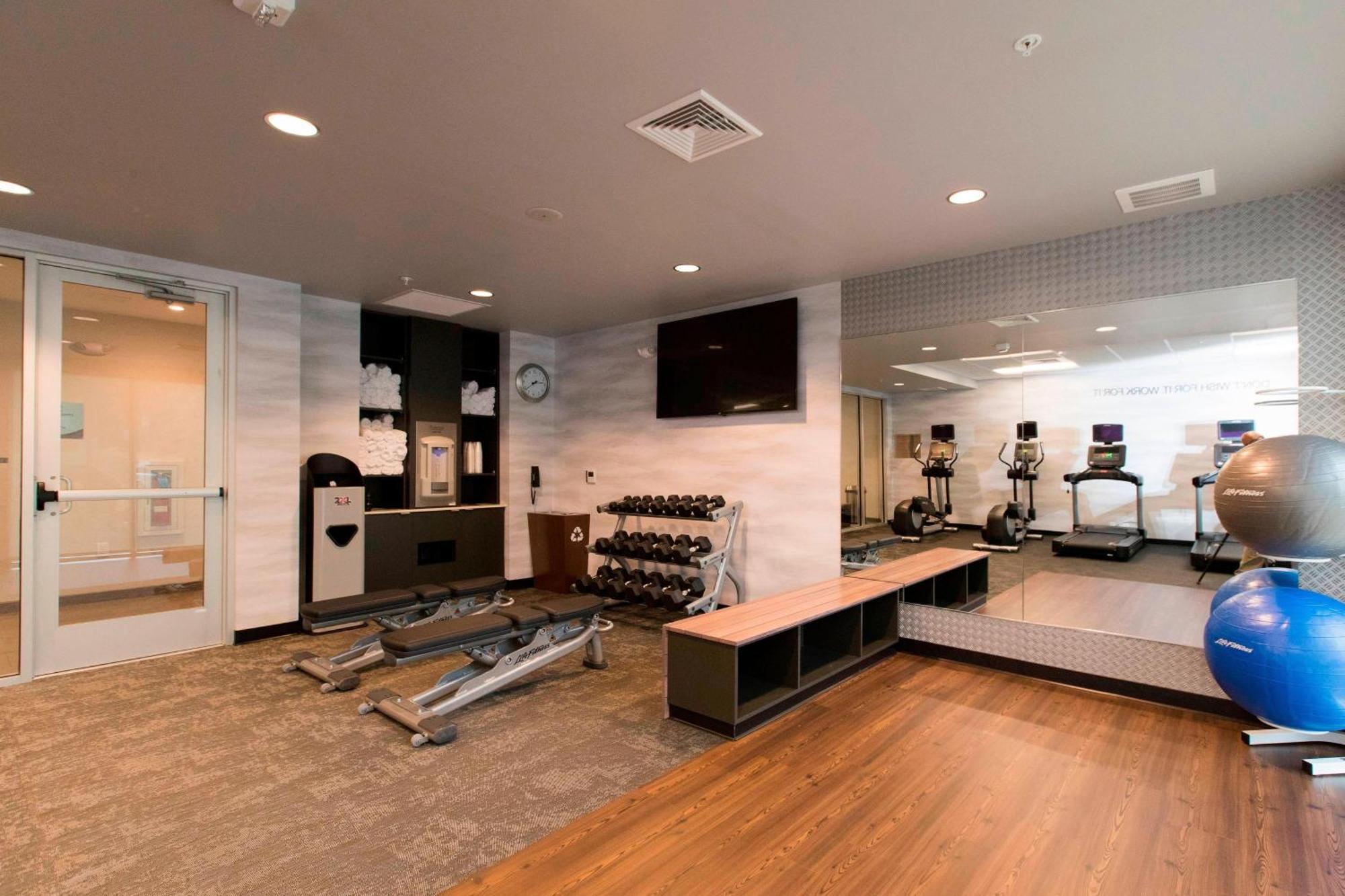 Fairfield Inn & Suites By Marriott Philadelphia Valley Forge/Great Valley Berwyn Buitenkant foto