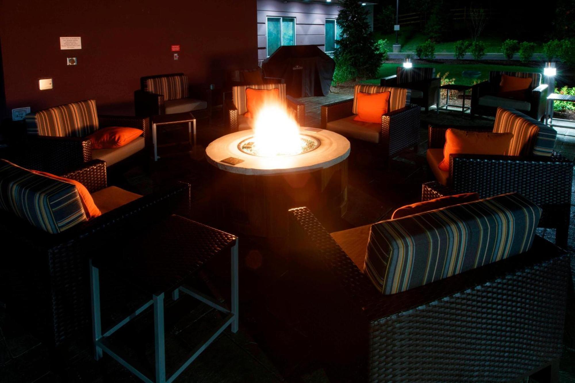 Fairfield Inn & Suites By Marriott Philadelphia Valley Forge/Great Valley Berwyn Buitenkant foto