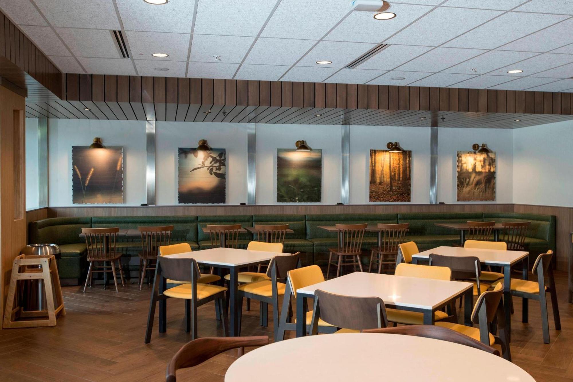 Fairfield Inn & Suites By Marriott Philadelphia Valley Forge/Great Valley Berwyn Buitenkant foto